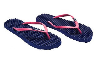 Bumpers flip flop sandals and thongs